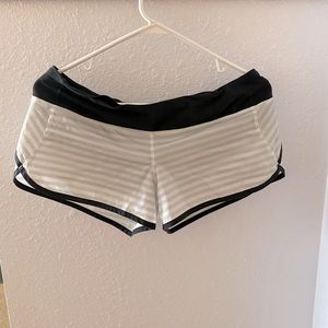 EUC Lululemon Speed Shorts, size 8